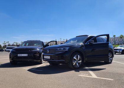 location voiture de luxe à fès Range Rover Velar et Volkswagen Touareg disponibles pour la location voiture de luxe à Fès , offrant style et confort sur la route.
